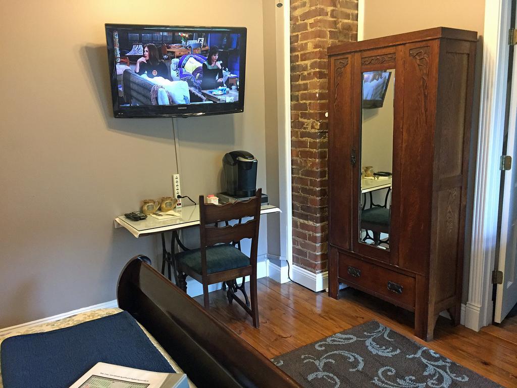 White Oak Manor Bed And Breakfast (Adults Only) Jefferson Экстерьер фото