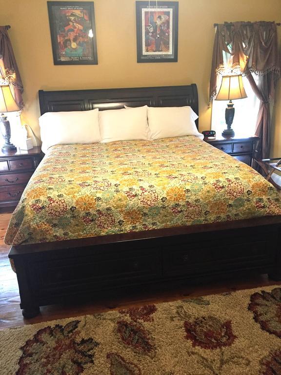 White Oak Manor Bed And Breakfast (Adults Only) Jefferson Экстерьер фото